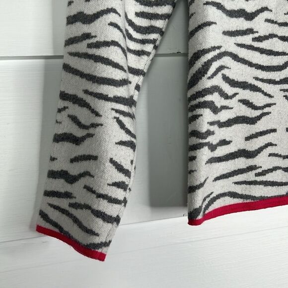 Anthropologie Mock Neck Gray Zebra Print Sweater Size Small - Picture 7 of 16